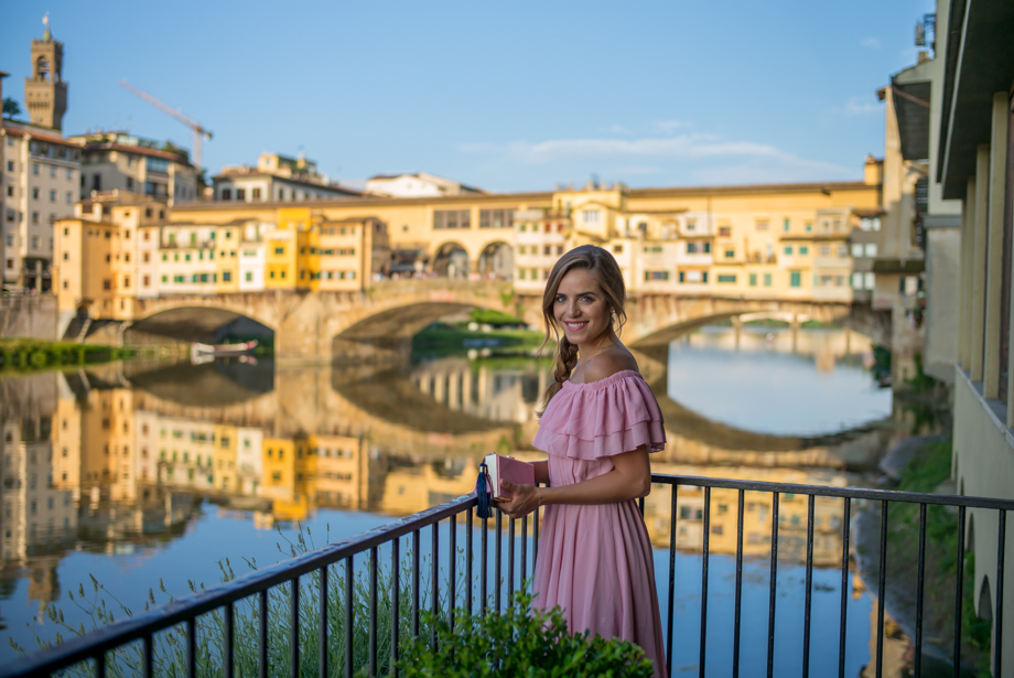 Evening Stroll Along The Ponte Vecchio - Julia Berolzheimer