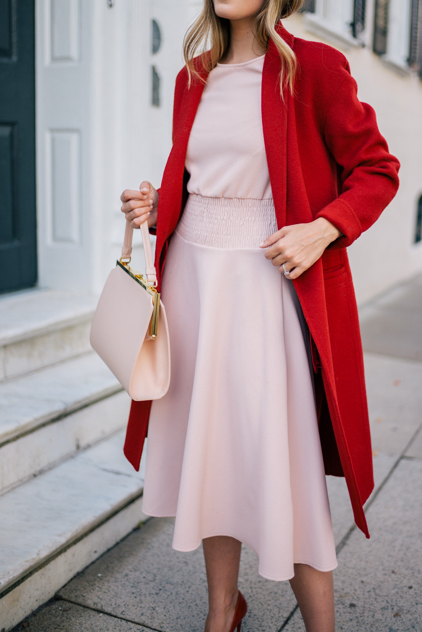 gmg-pink-dress-red-coat-1009577