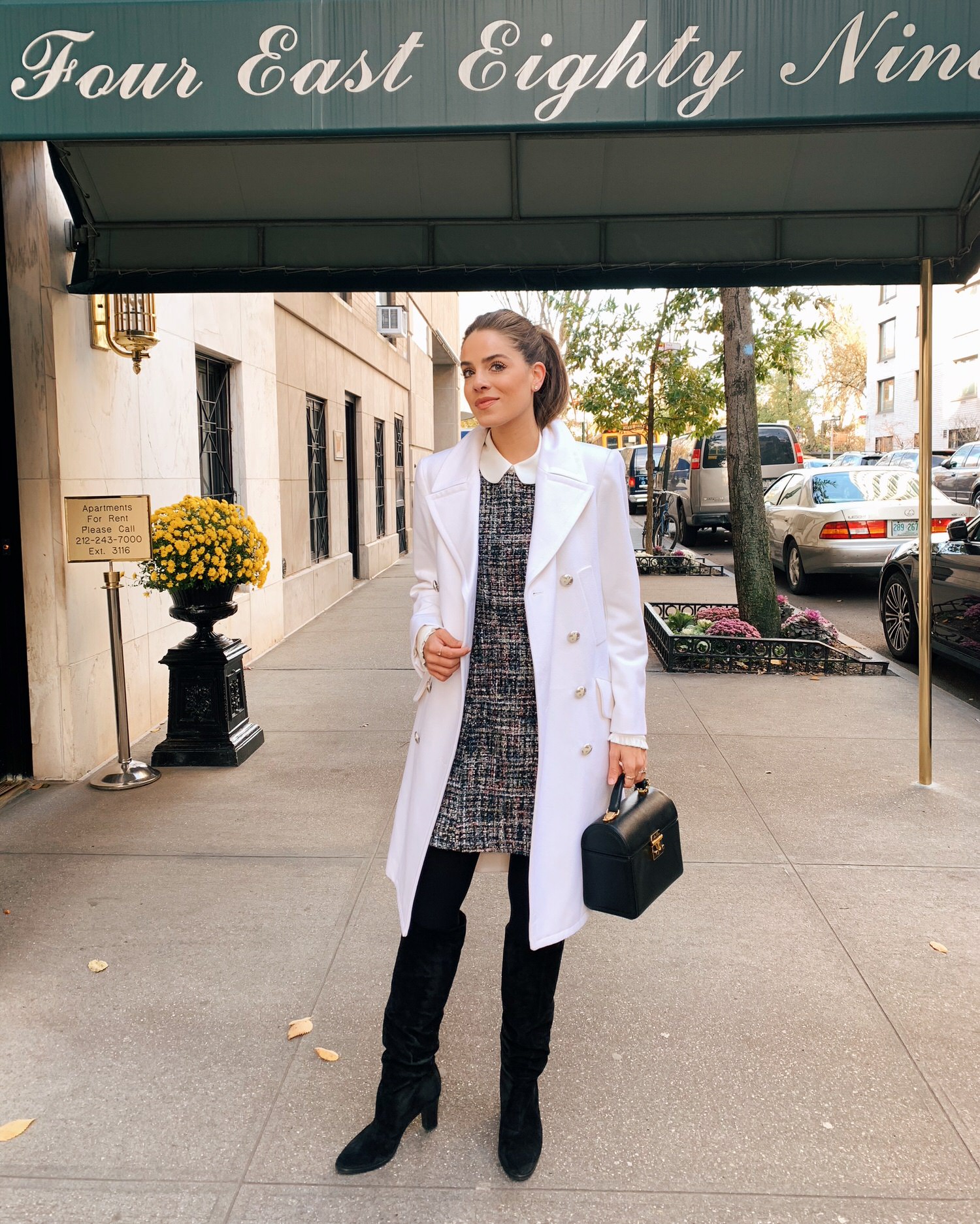 Daily Look Model Daily Look No. 230 - Nov 2018