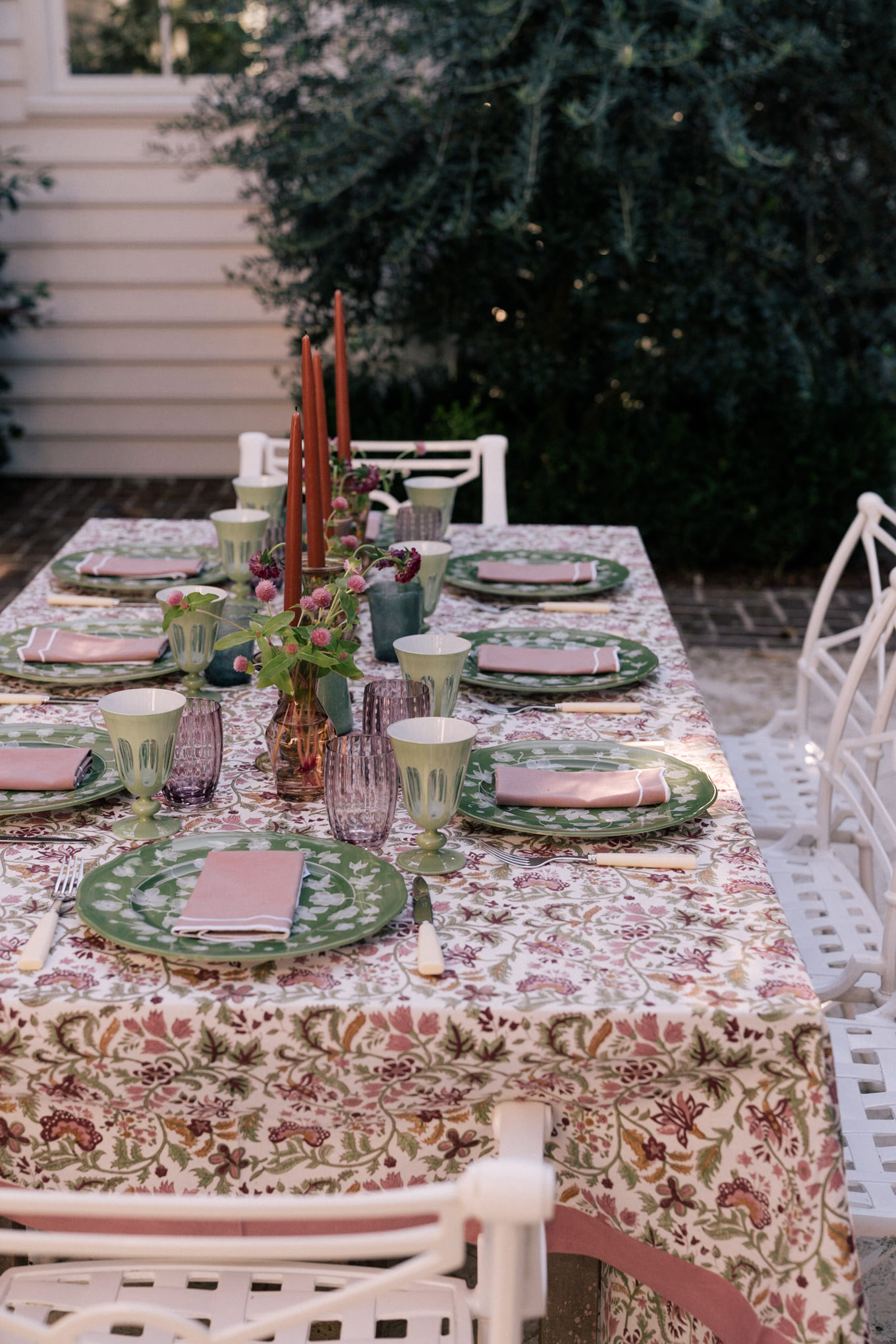 pink green fall tablescape
