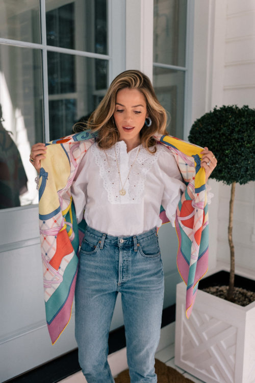 colorful scarf white blouse blue denim yellow shoes