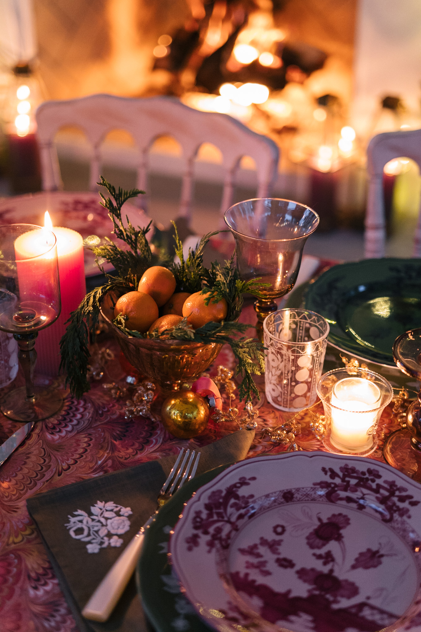 pink red green floral feminine holiday tablescape