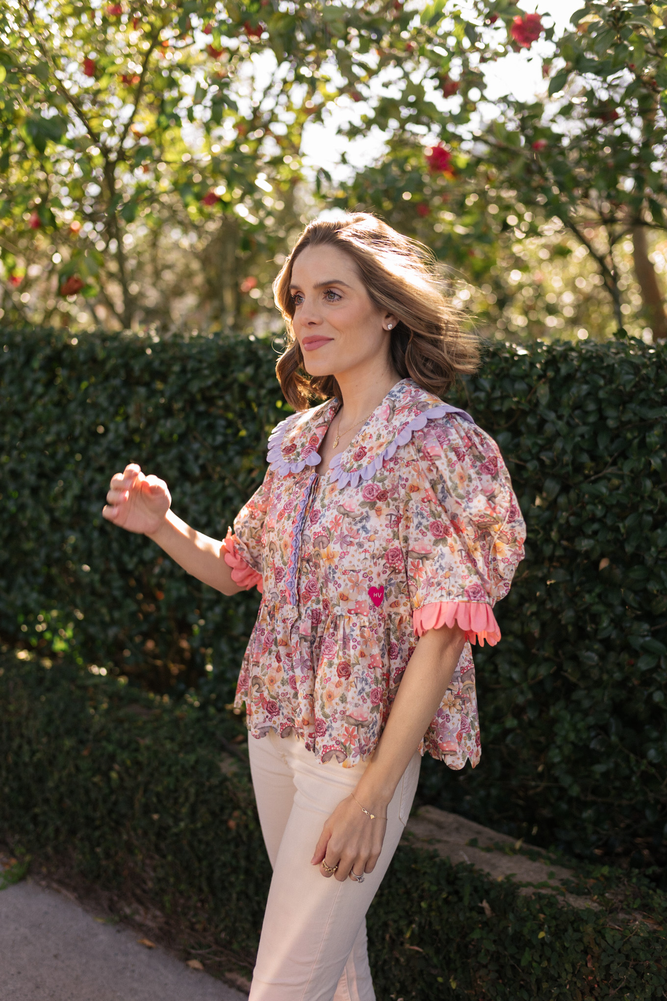 scalloped floral print cotton poplin blouse