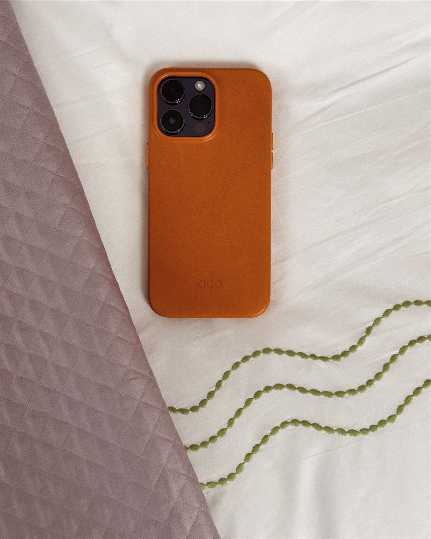 brown leather phone case
