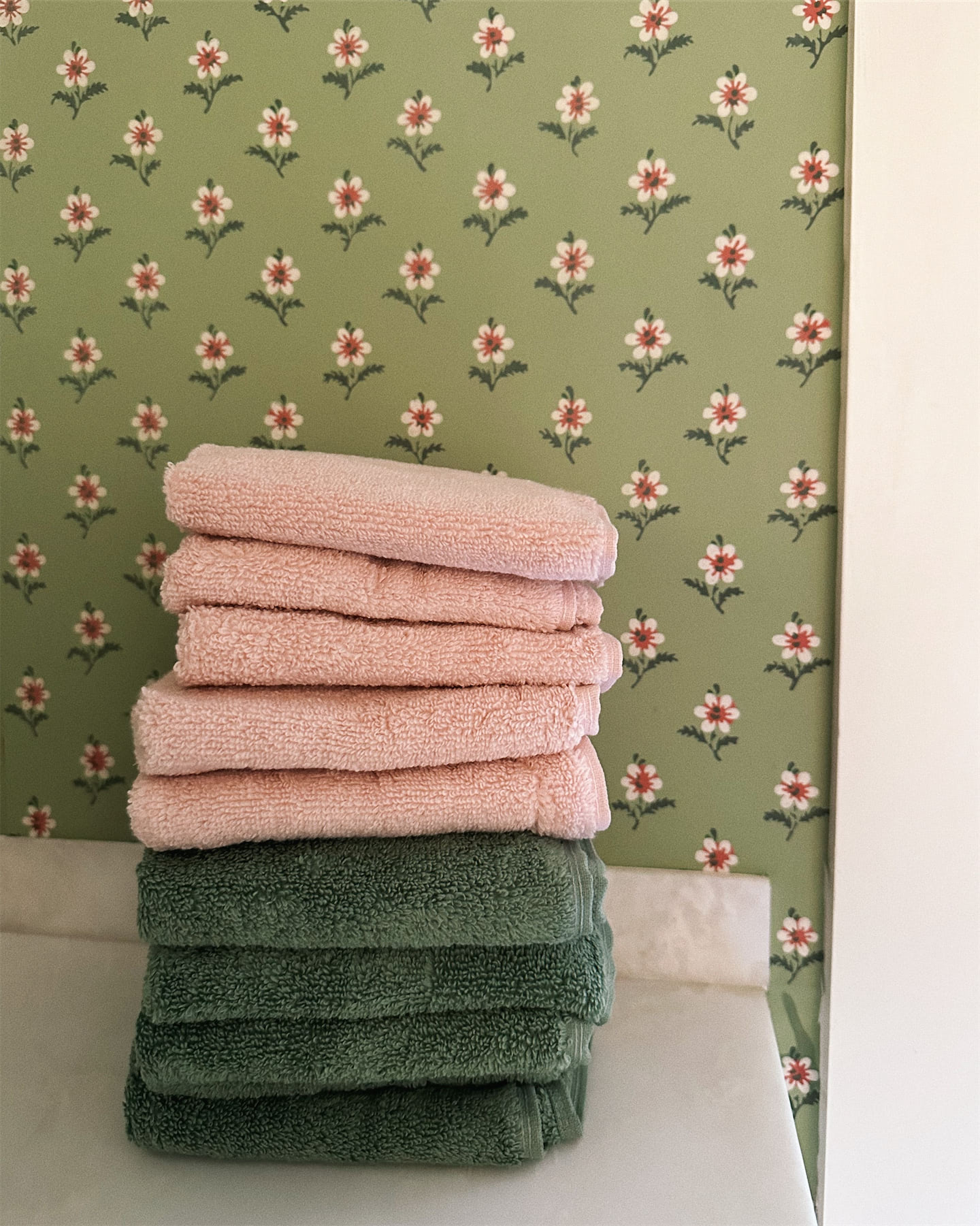 pink green towels