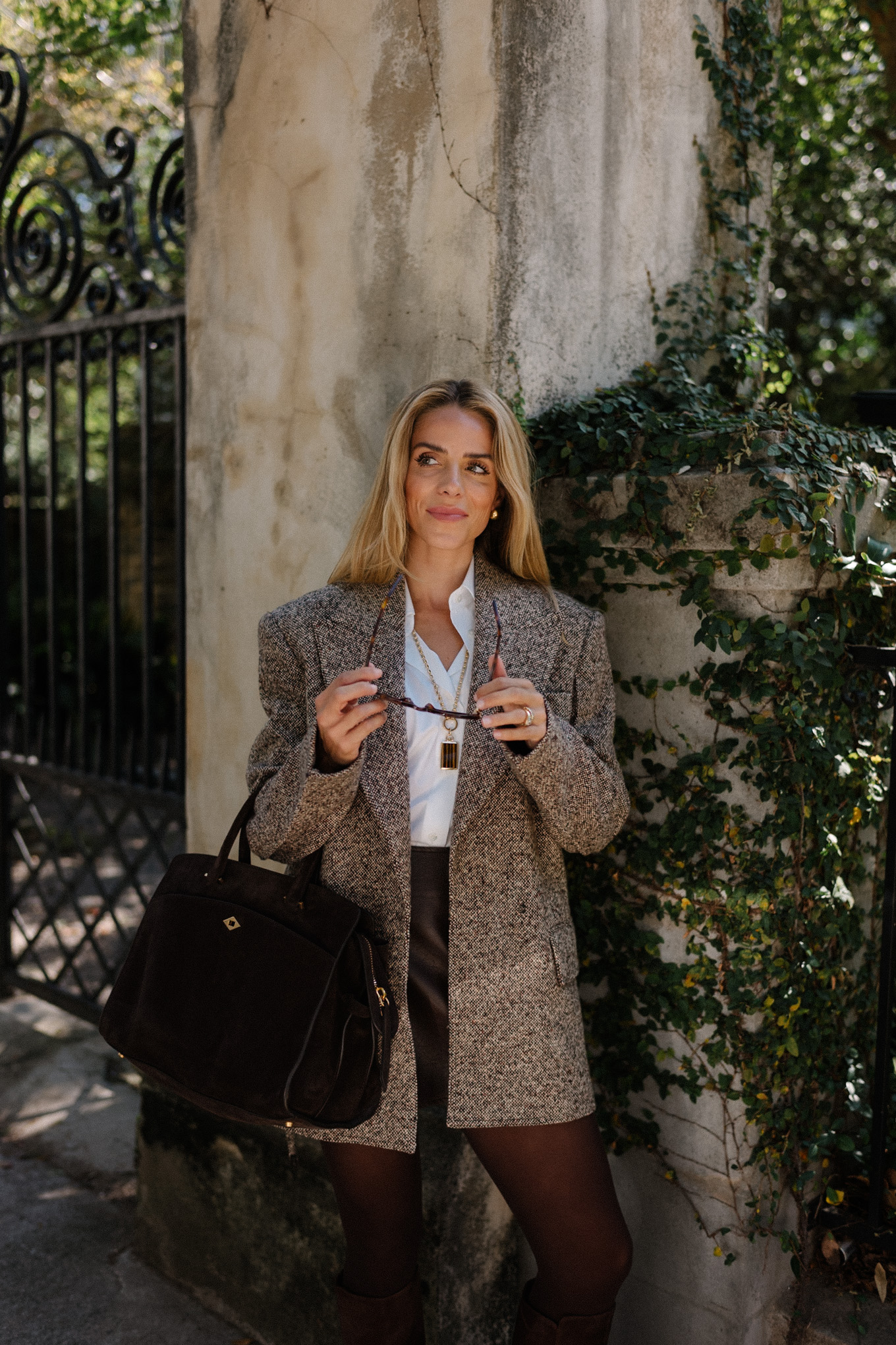 Tweed blazer white collar shirt leather mini skirt suede high boots