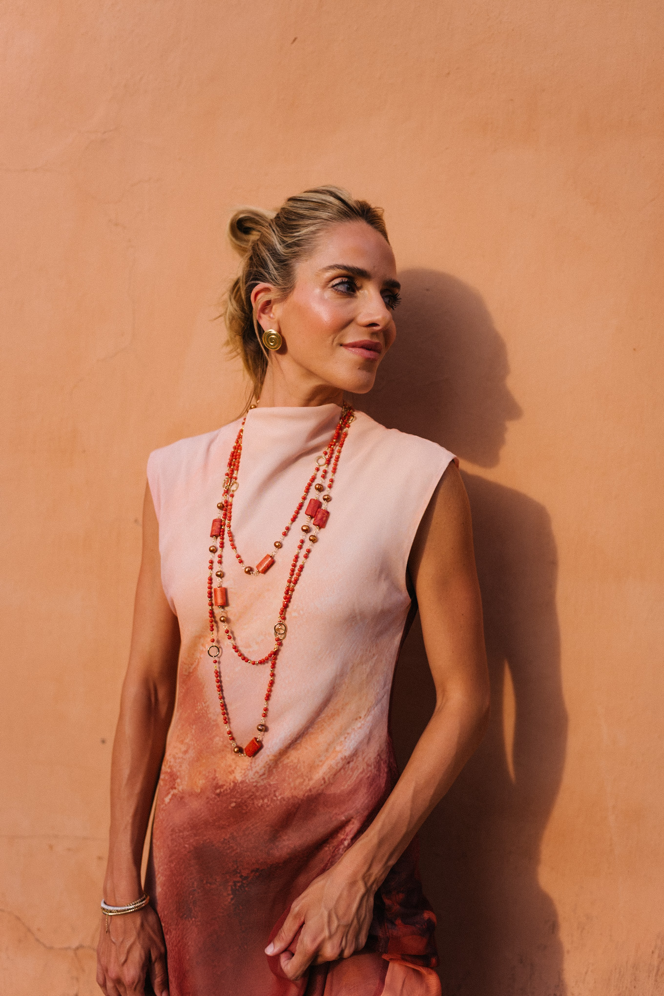 peach burnt orange ombre maxi dress orange jewels rattan handbag