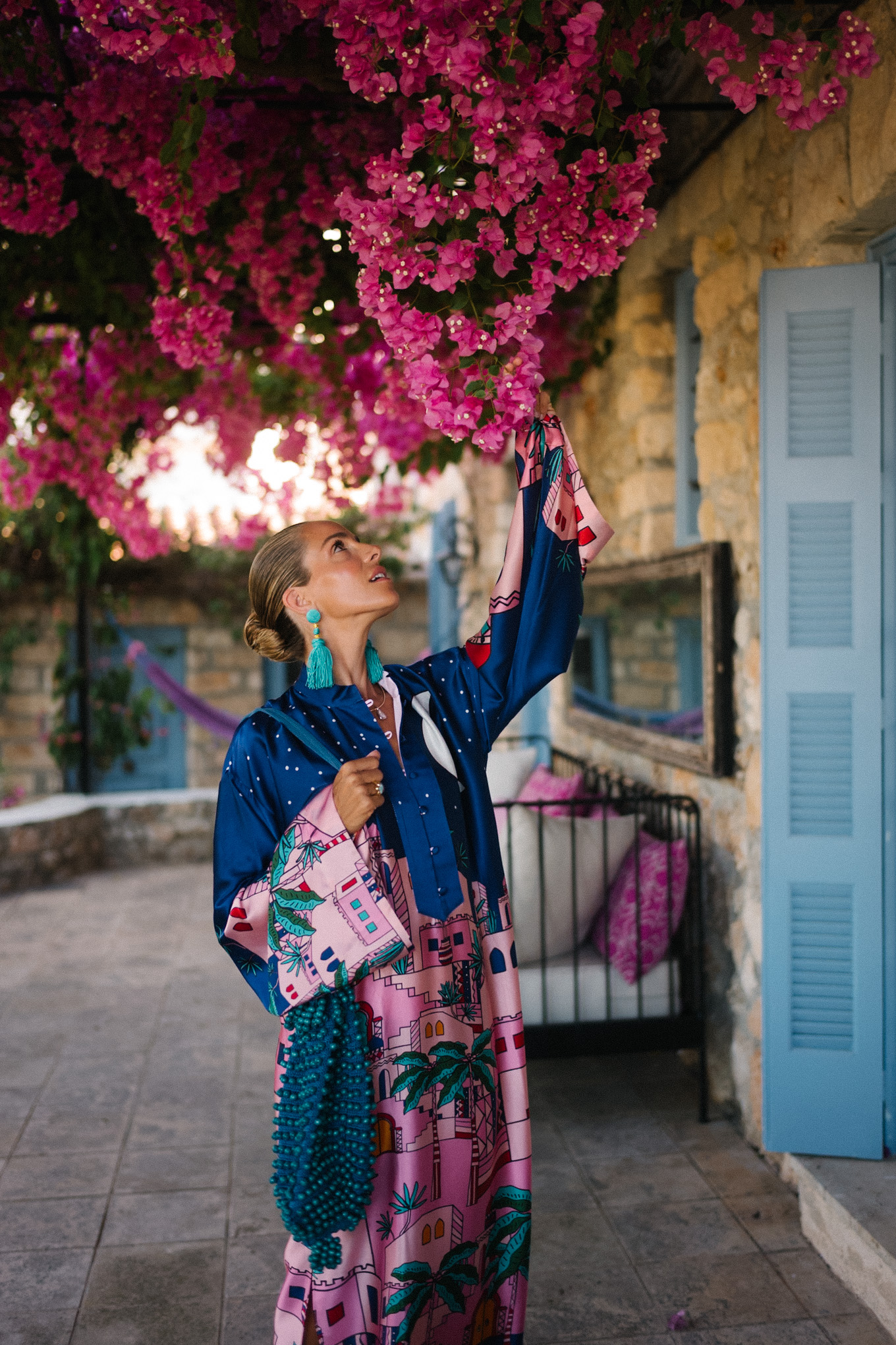 navy blue pink silk kaftan turquoise accessories
