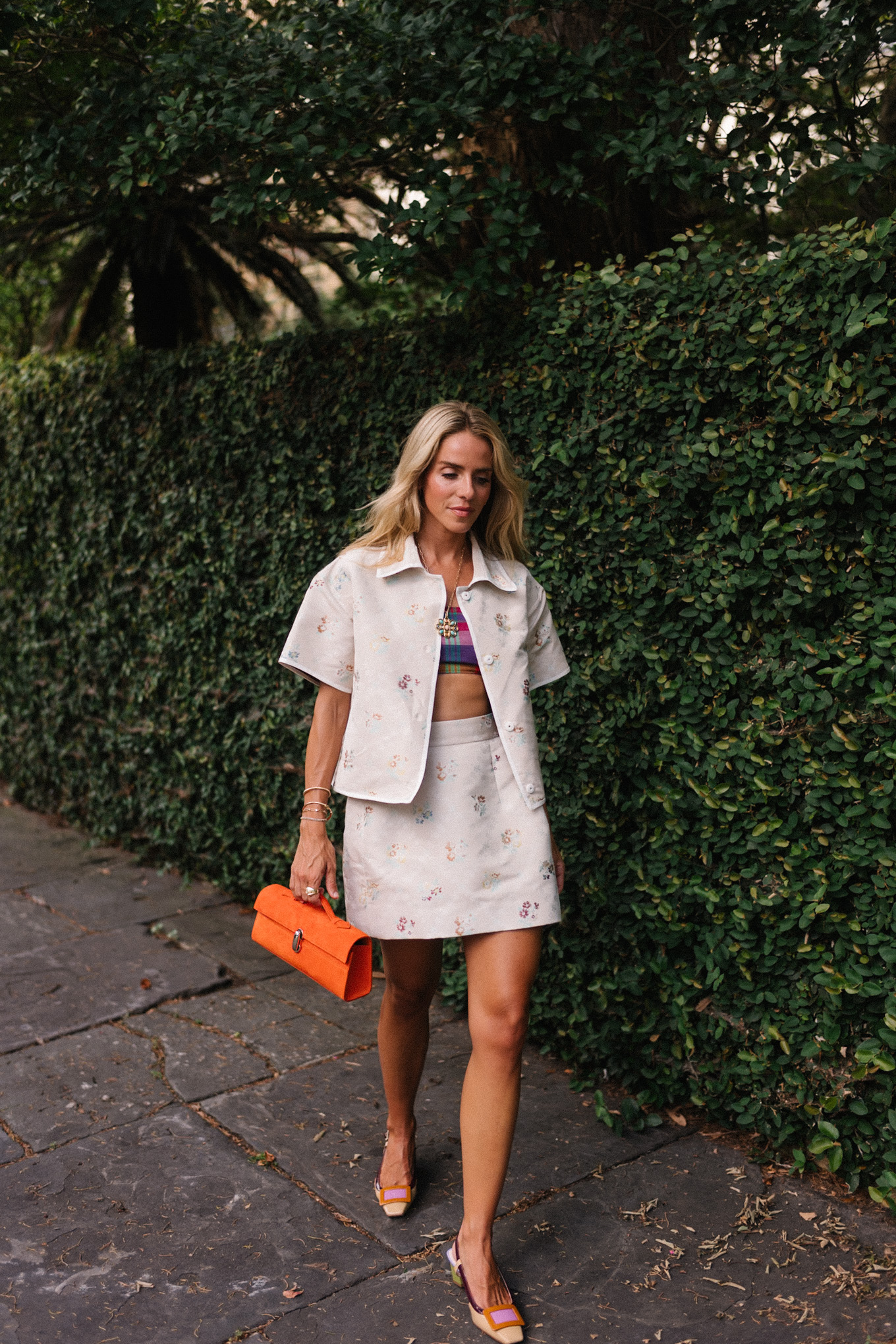 embroidered collared shirt skirt set orange bag plaid bra top colorful pumps