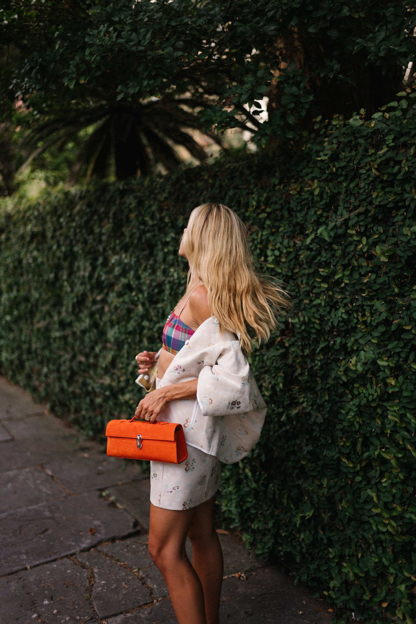 embroidered collared shirt skirt set orange bag plaid bra top colorful pumps