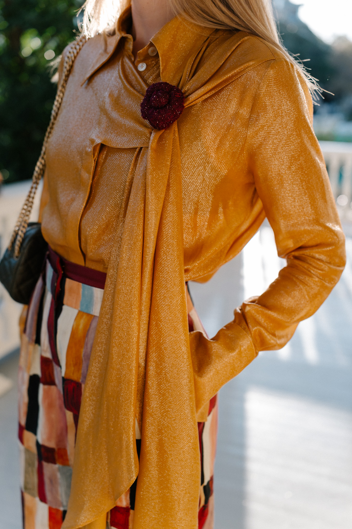 Deconstructed Femme - Julia Berolzheimer 2 gold top flower brooch color tiled pants